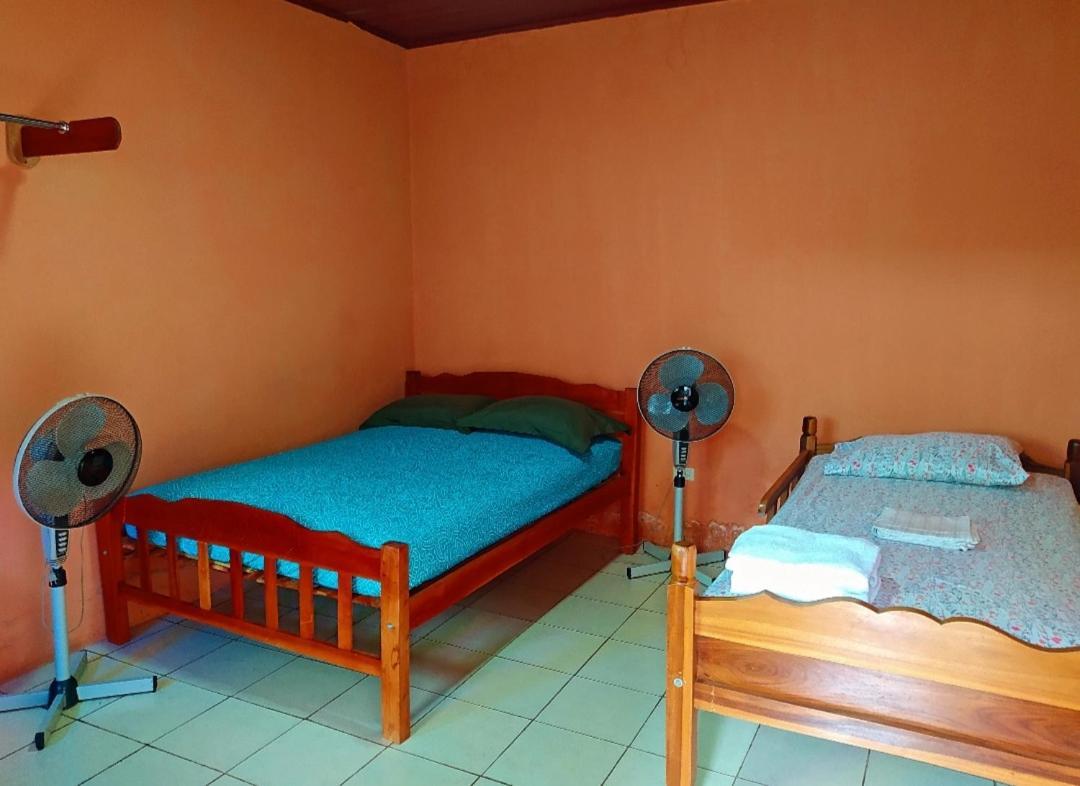 Rustic House Hostel Мойогалпа Екстер'єр фото