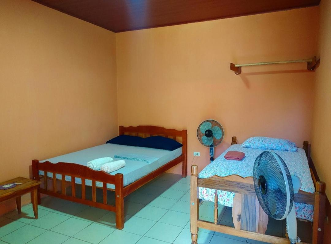 Rustic House Hostel Мойогалпа Екстер'єр фото