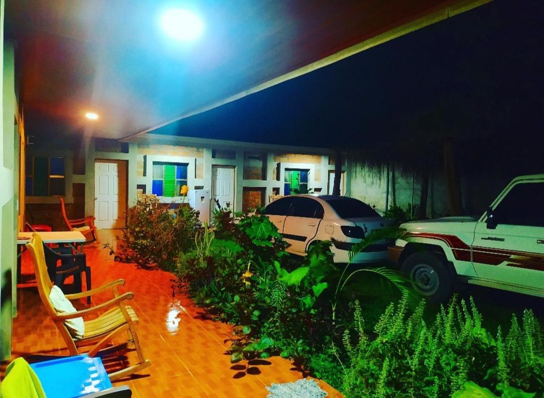 Rustic House Hostel Мойогалпа Екстер'єр фото